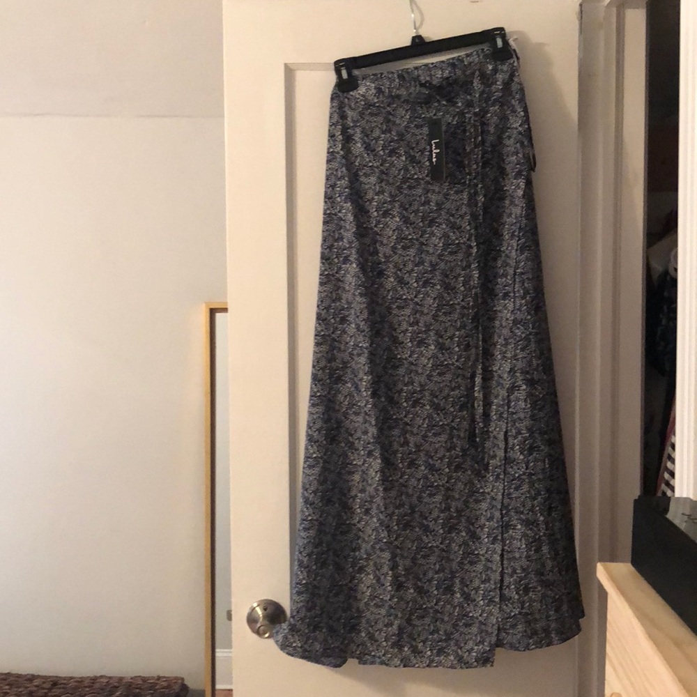 Long maxi Lulus skirt